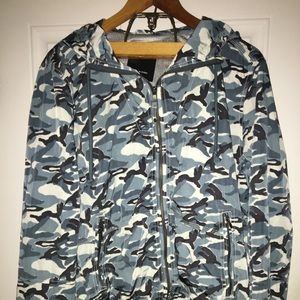 Calvin Klein Hooded Camouflage Light Jacket Large